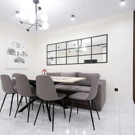 Apartament Luxury Nest Lviv Center Zewnętrze zdjęcie