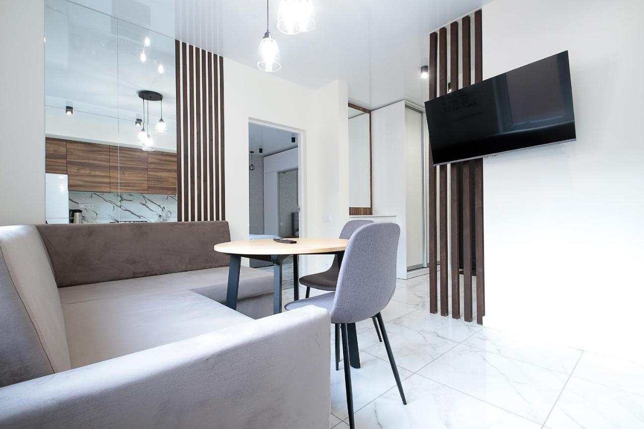 Apartament Luxury Nest Lviv Center Zewnętrze zdjęcie