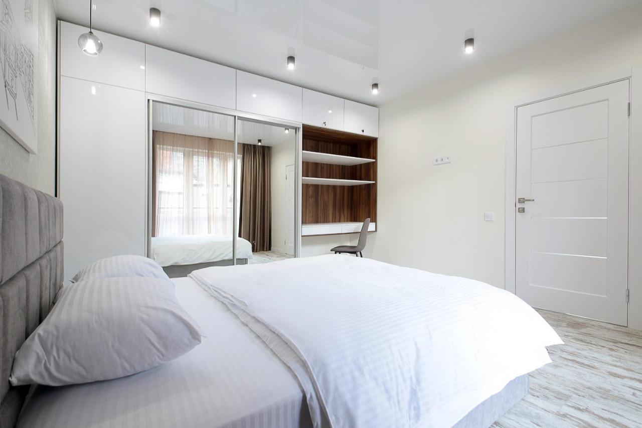 Apartament Luxury Nest Lviv Center Zewnętrze zdjęcie